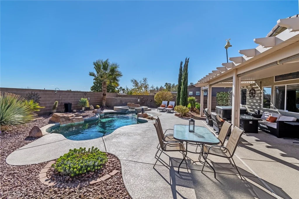 8404 Romantic Sunset, Las Vegas, NV 89131