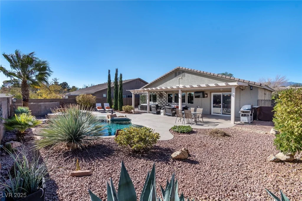 8404 Romantic Sunset, Las Vegas, NV 89131