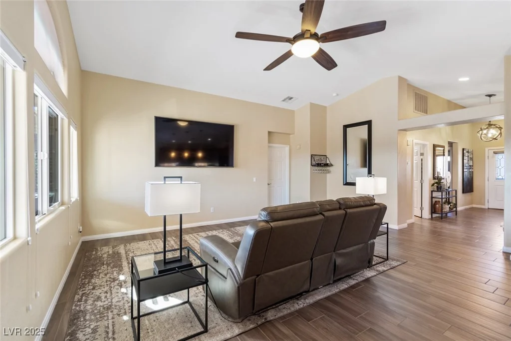 8404 Romantic Sunset, Las Vegas, NV 89131