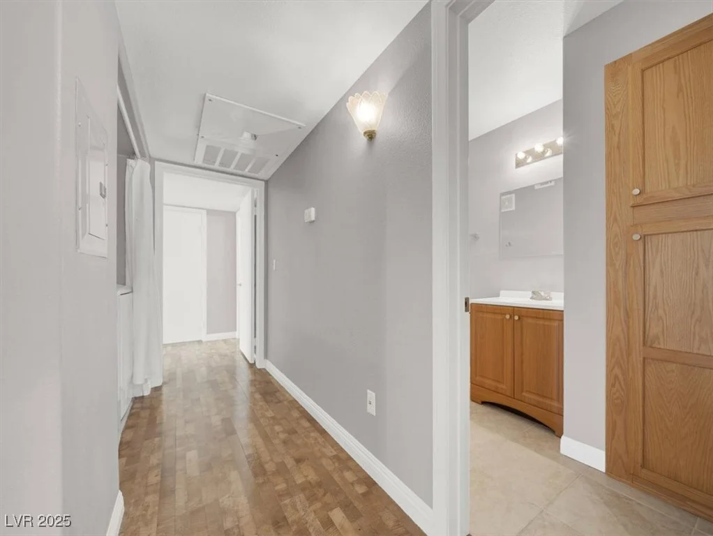 3425 Russell, Las Vegas, NV 89120