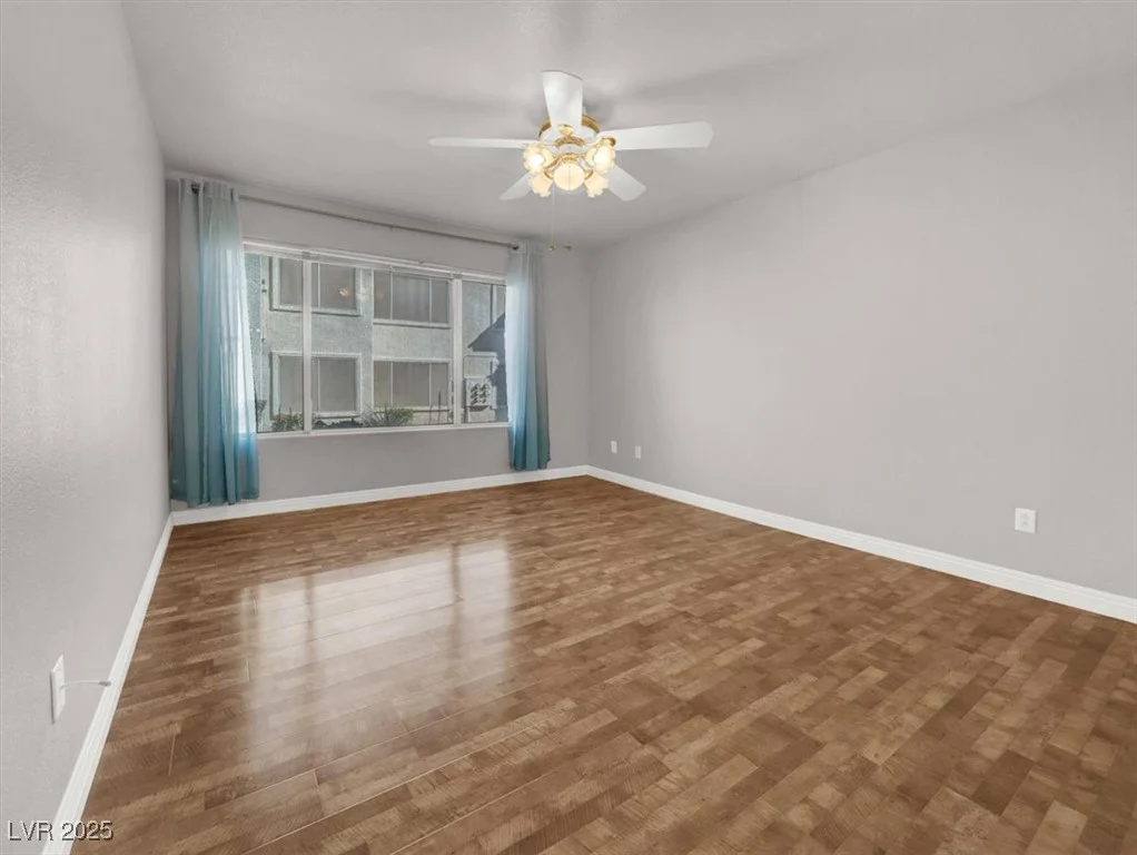 3425 Russell, Las Vegas, NV 89120