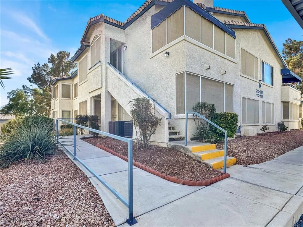 3425 Russell, Las Vegas, NV 89120