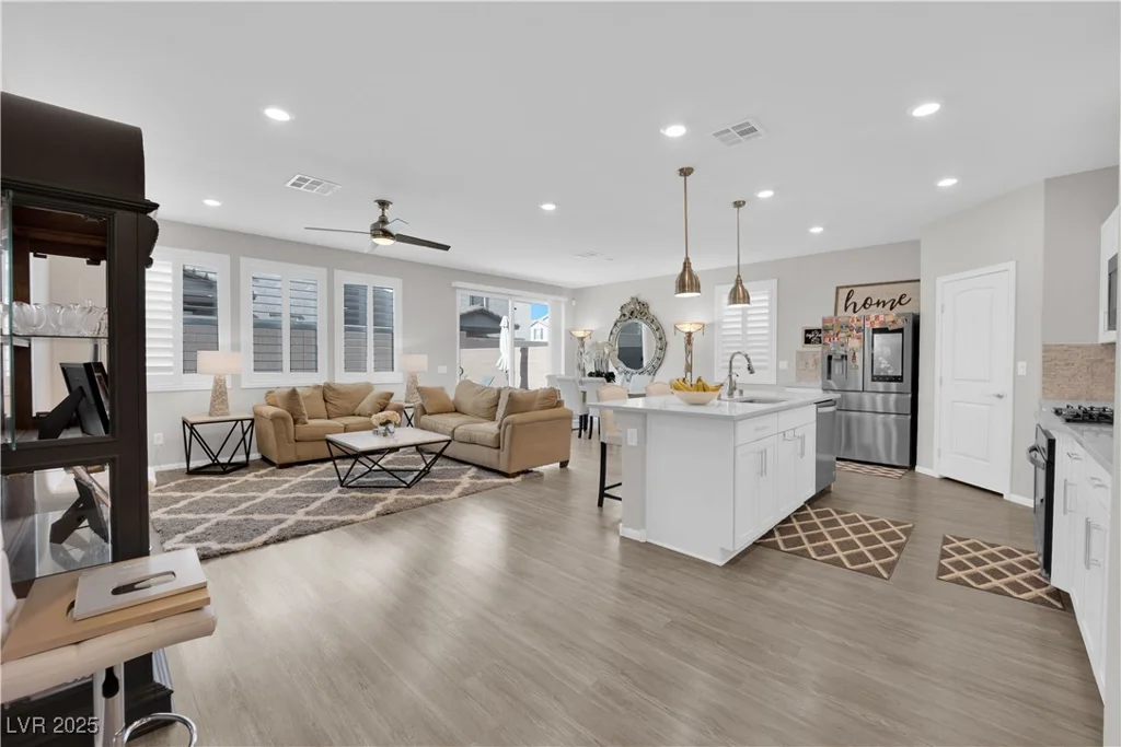 1206 Hopespring Loop, North Las Vegas, NV 89084