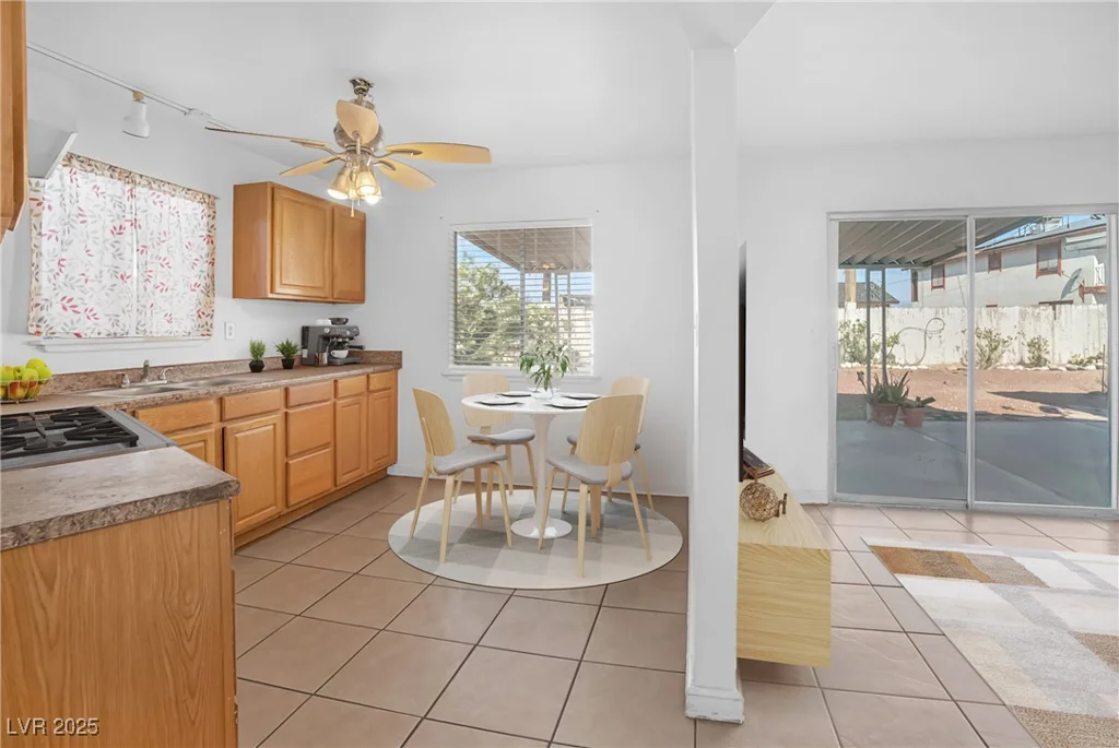 2229 La Puente, Las Vegas, NV 89115