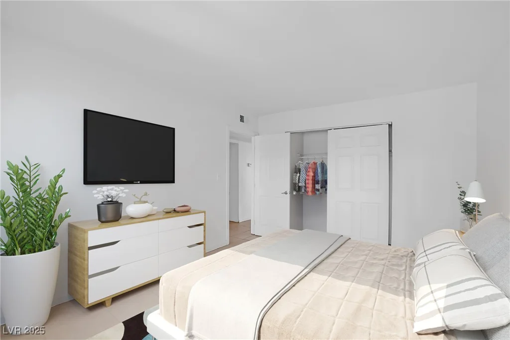 2229 La Puente, Las Vegas, NV 89115