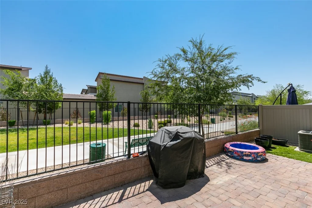 7450 Pink Moon, North Las Vegas, NV 89084