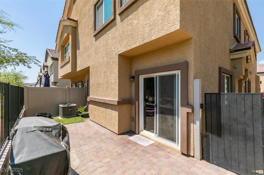 7450 Pink Moon, North Las Vegas, NV 89084