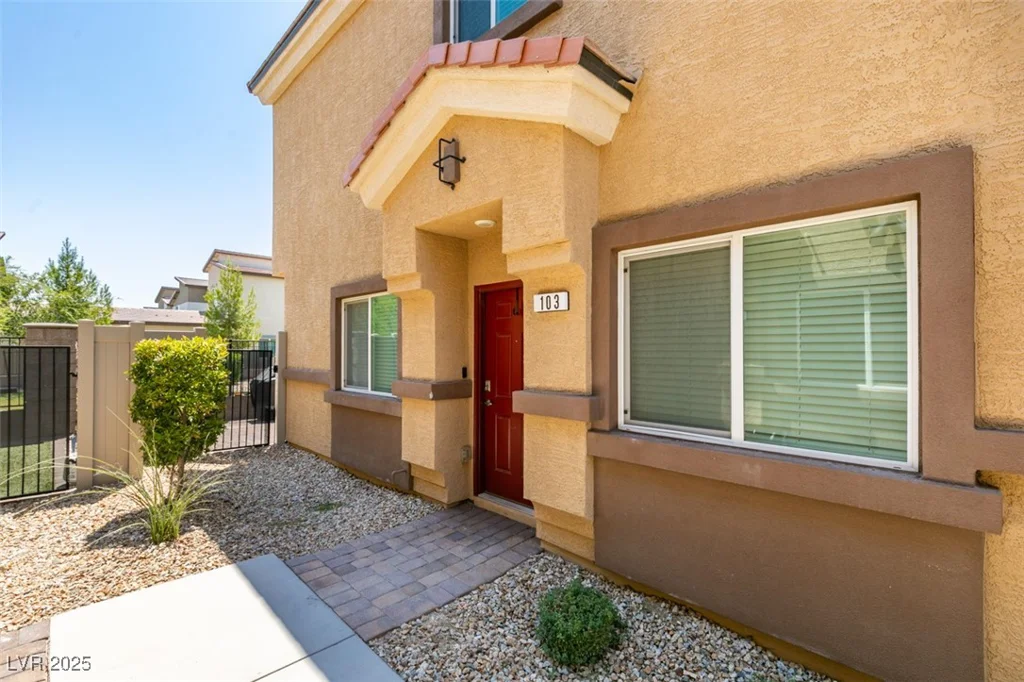 7450 Pink Moon, North Las Vegas, NV 89084