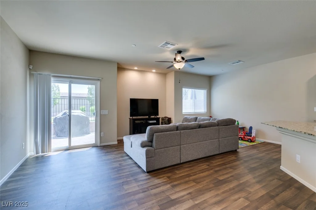 7450 Pink Moon, North Las Vegas, NV 89084