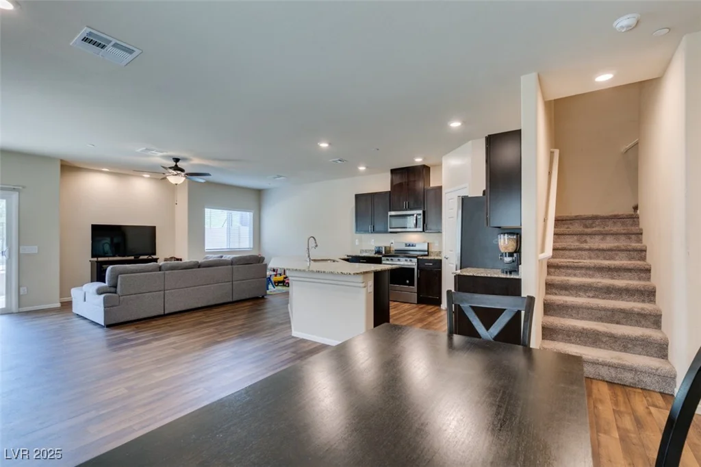 7450 Pink Moon, North Las Vegas, NV 89084