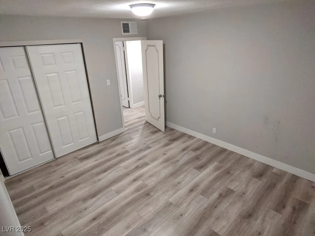 1331 Crestwood, Las Vegas, NV 89104