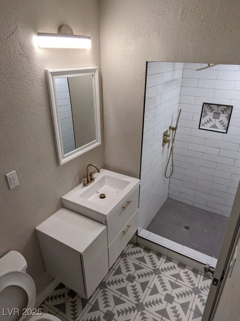 1331 Crestwood, Las Vegas, NV 89104
