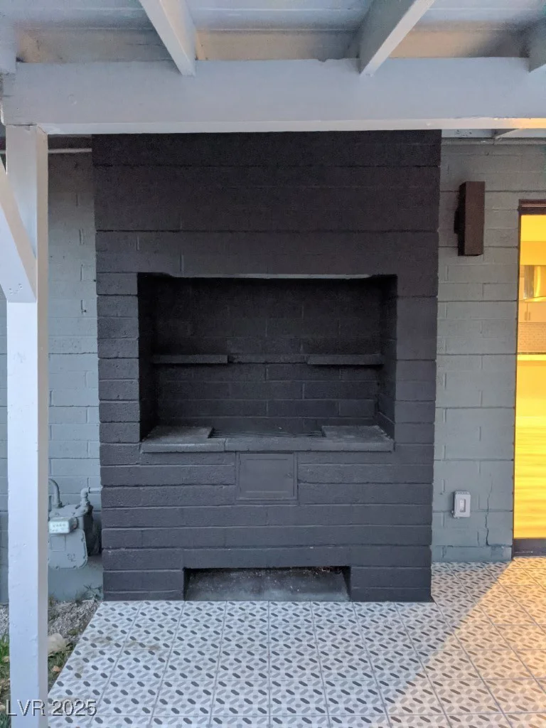 1331 Crestwood, Las Vegas, NV 89104