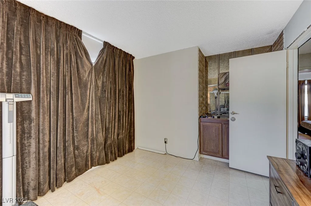 4768 Montara, Las Vegas, NV 89121
