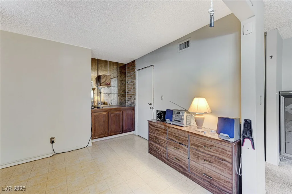 4768 Montara, Las Vegas, NV 89121