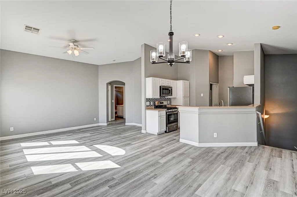 1073 Slate Crossing, Henderson, NV 89002