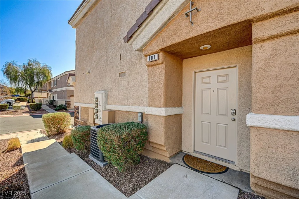1073 Slate Crossing, Henderson, NV 89002