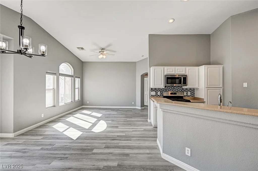 1073 Slate Crossing, Henderson, NV 89002