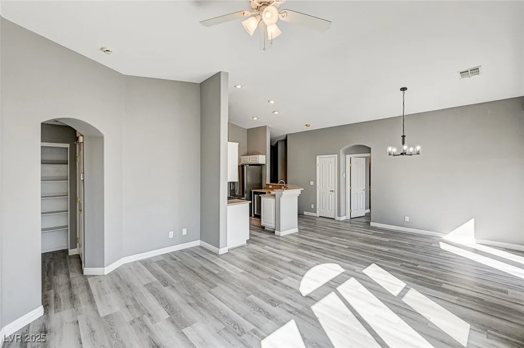 1073 Slate Crossing, Henderson, NV 89002