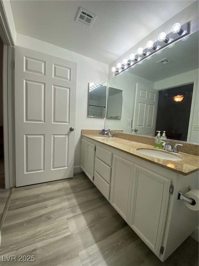 9975 Peace, Las Vegas, NV 89147