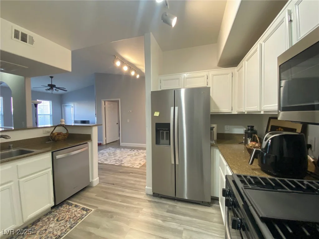 9975 Peace, Las Vegas, NV 89147
