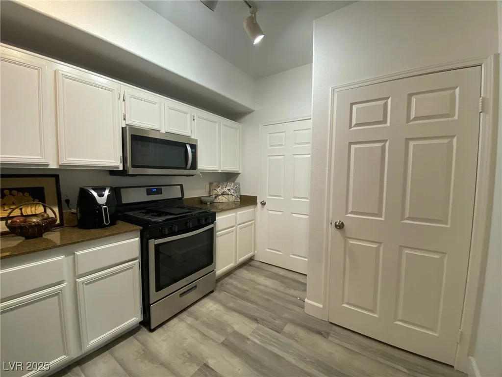9975 Peace, Las Vegas, NV 89147