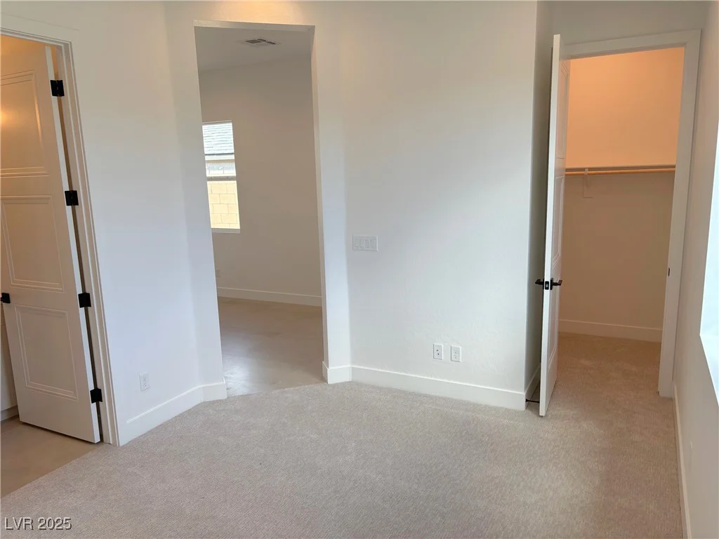 5454 Middleton Falls, Las Vegas, NV 89139