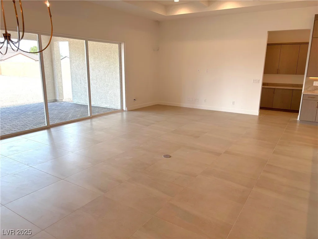 5454 Middleton Falls, Las Vegas, NV 89139