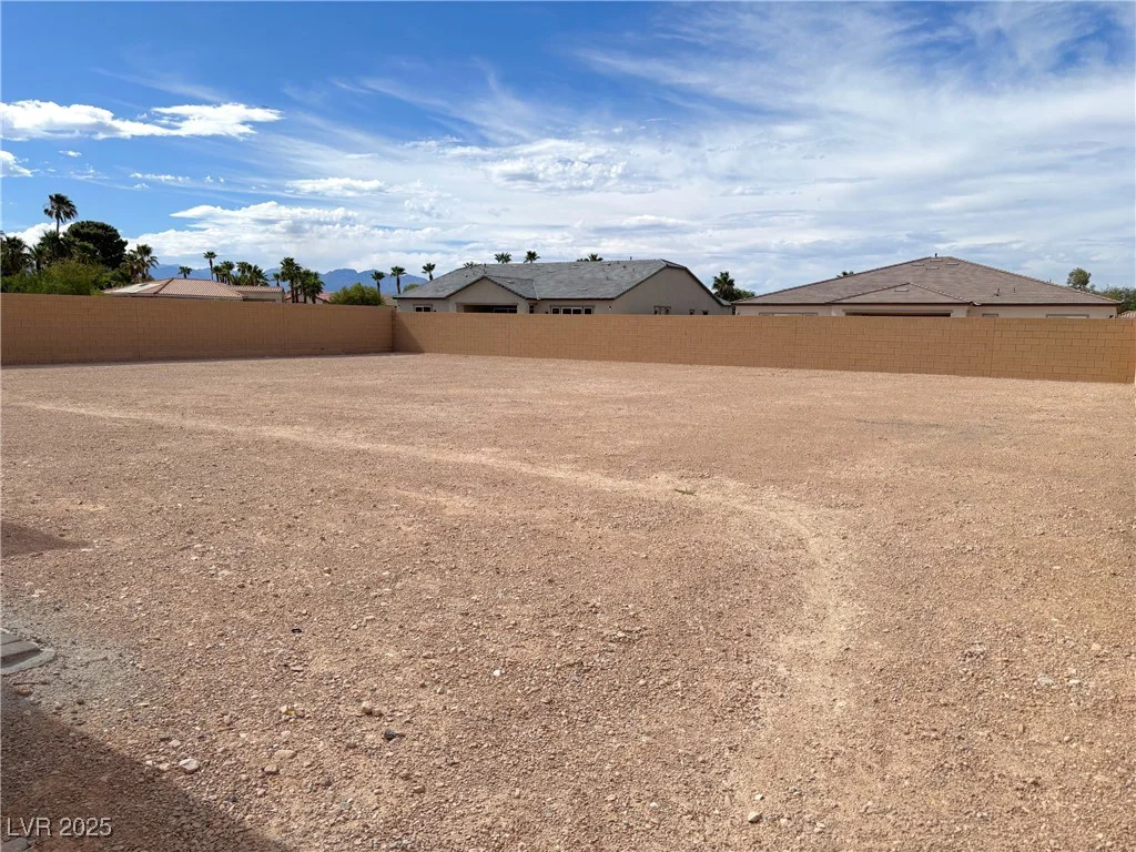 5454 Middleton Falls, Las Vegas, NV 89139