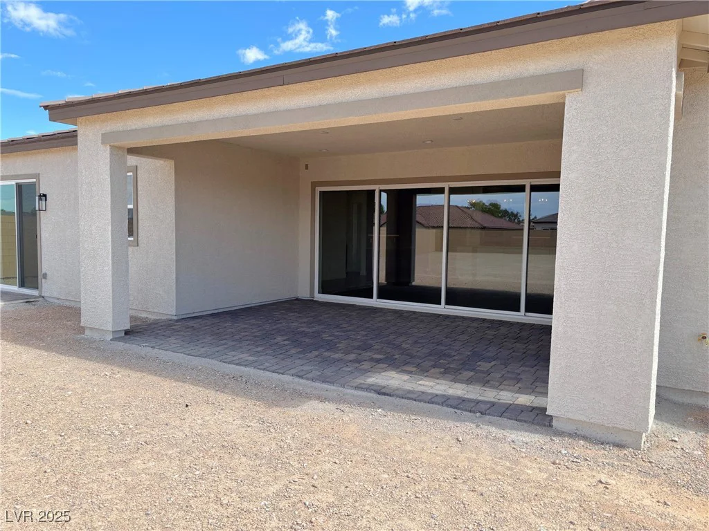 5454 Middleton Falls, Las Vegas, NV 89139