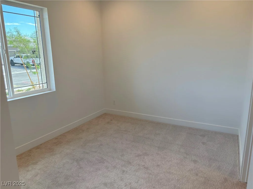 5454 Middleton Falls, Las Vegas, NV 89139