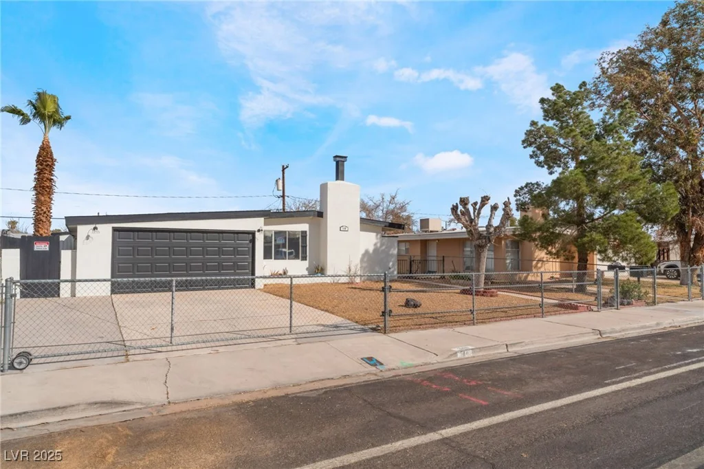 348 Upland, Las Vegas, NV 89107