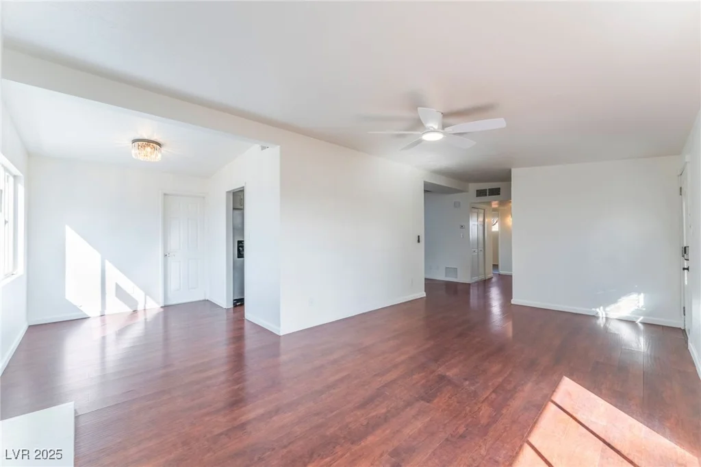 348 Upland, Las Vegas, NV 89107