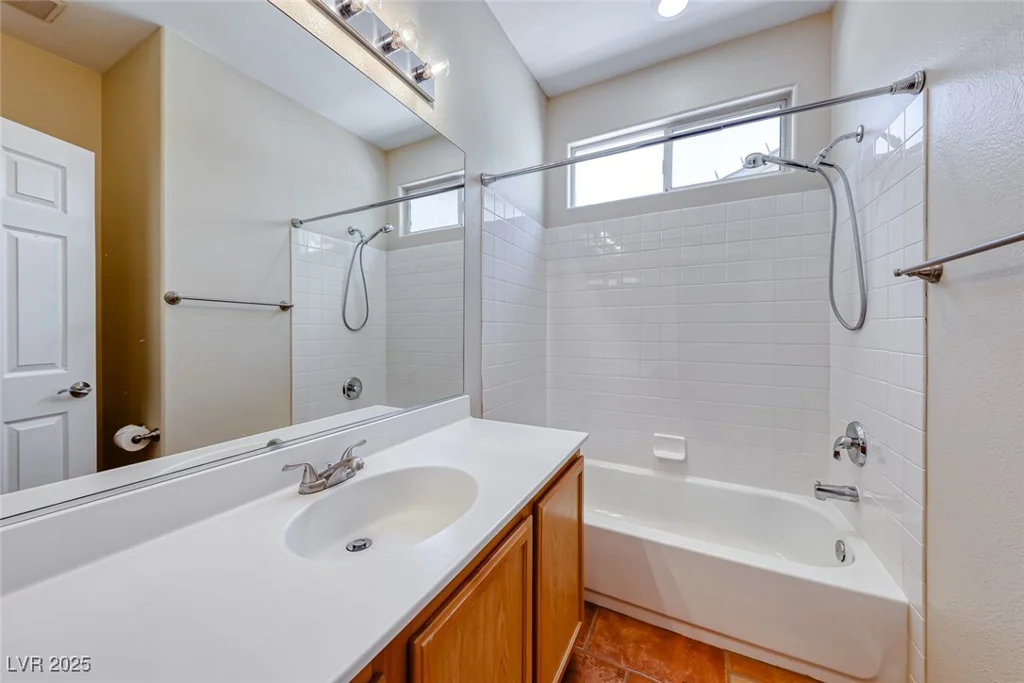 5952 Long Bay, Las Vegas, NV 89148