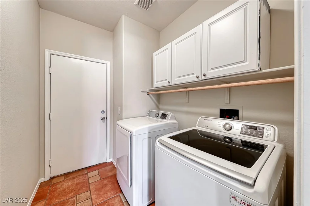 5952 Long Bay, Las Vegas, NV 89148
