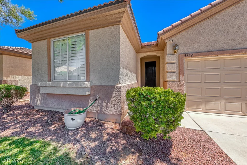5952 Long Bay, Las Vegas, NV 89148