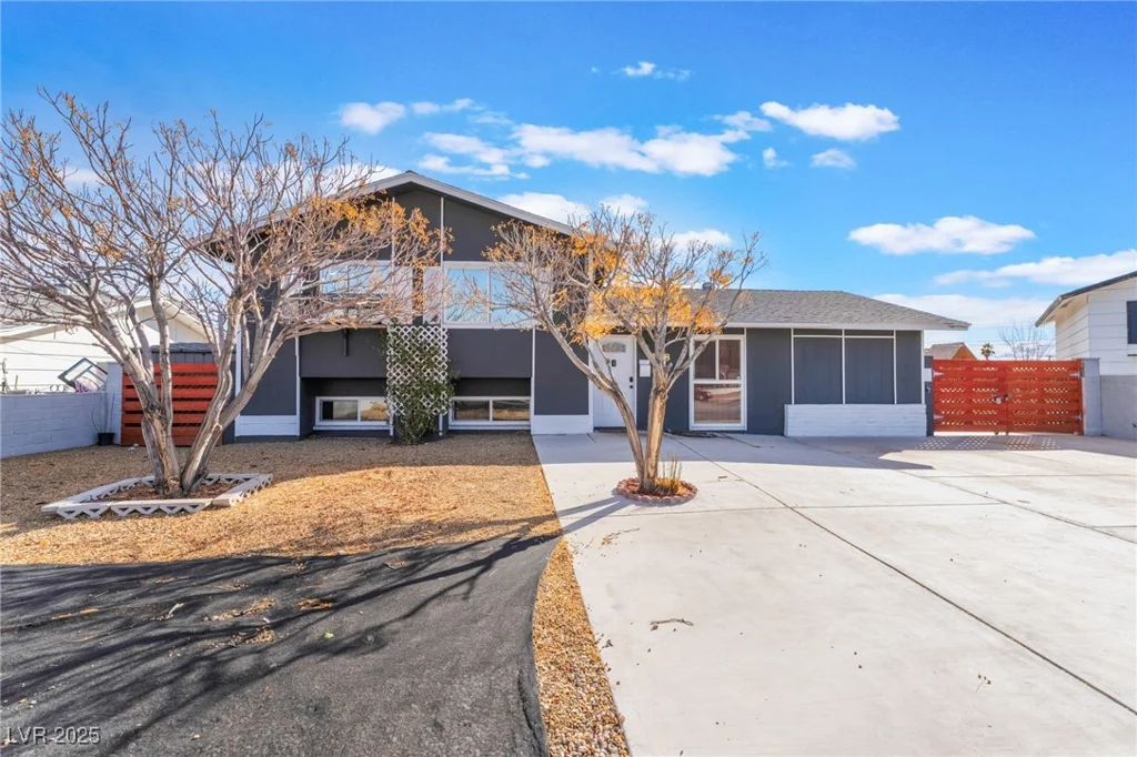 308 Fox, Las Vegas, NV 89107