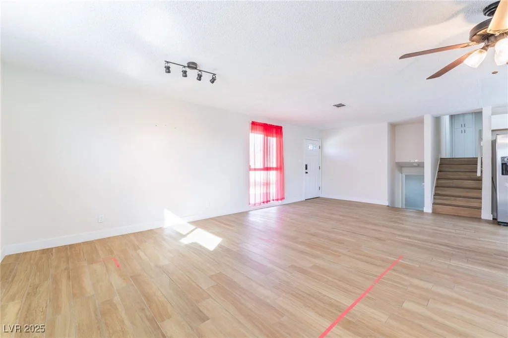308 Fox, Las Vegas, NV 89107