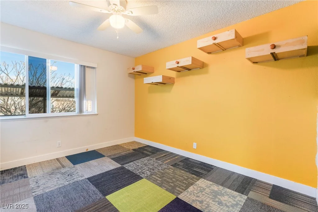308 Fox, Las Vegas, NV 89107