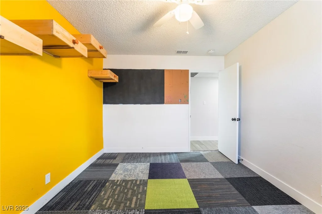 308 Fox, Las Vegas, NV 89107
