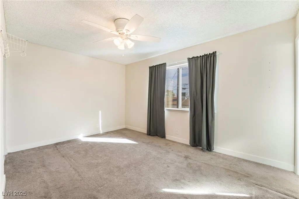 308 Fox, Las Vegas, NV 89107
