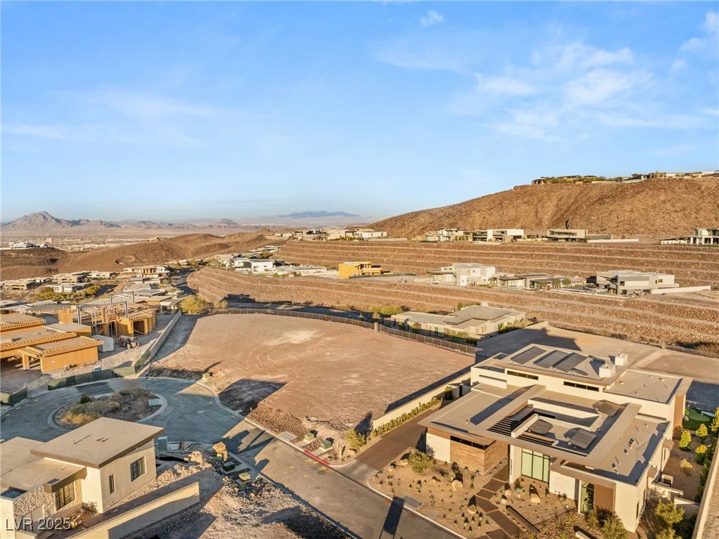 20 Sanctuary Peak, Henderson, NV 89012