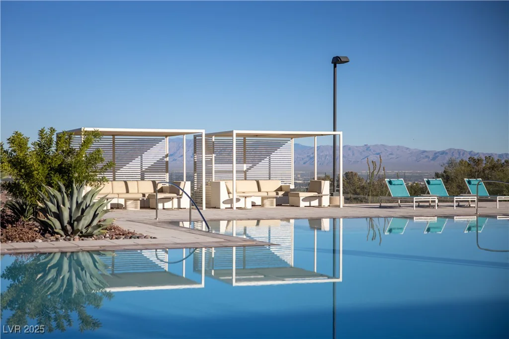20 Sanctuary Peak, Henderson, NV 89012
