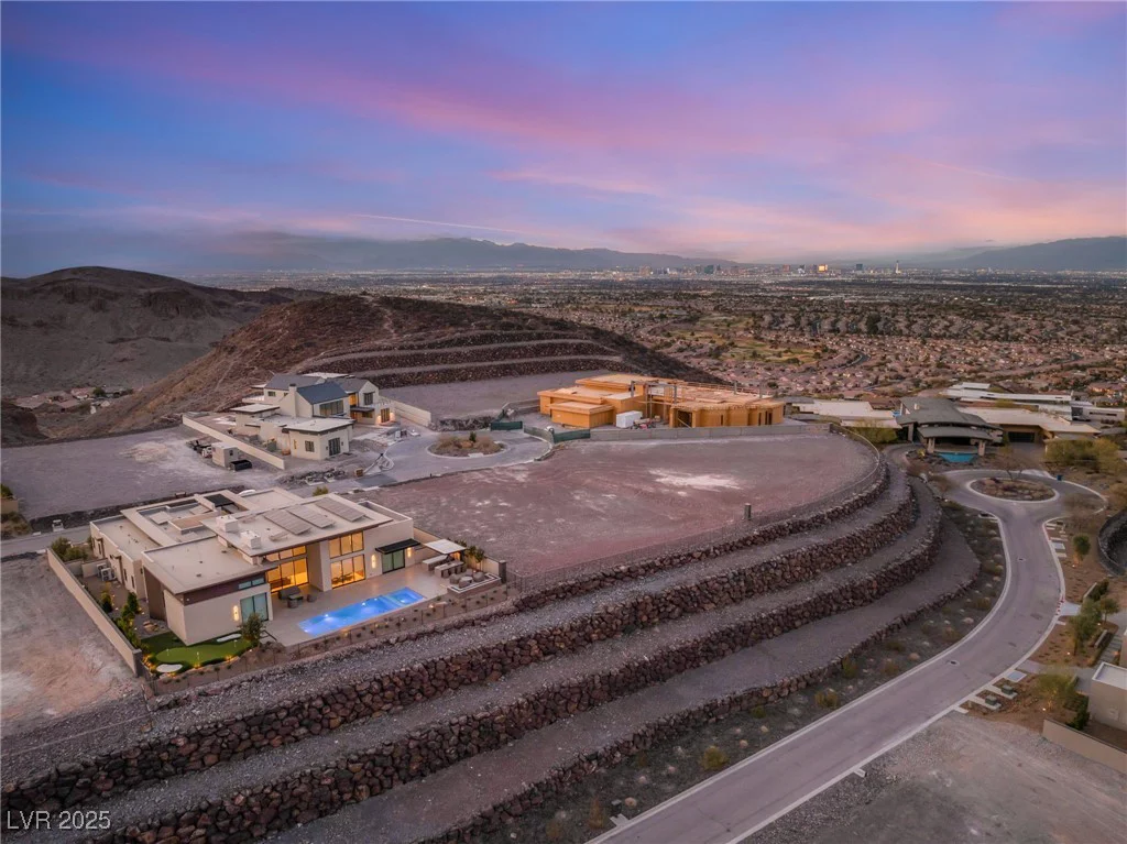20 Sanctuary Peak, Henderson, NV 89012