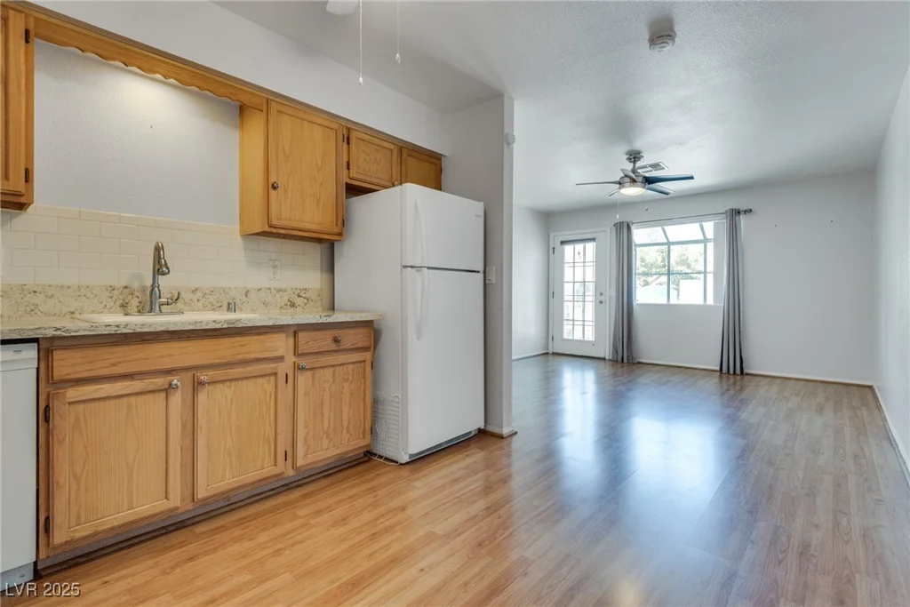 2141 Twickenham, Las Vegas, NV 89108