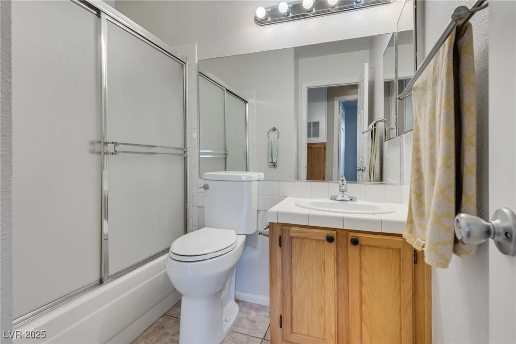 2141 Twickenham, Las Vegas, NV 89108