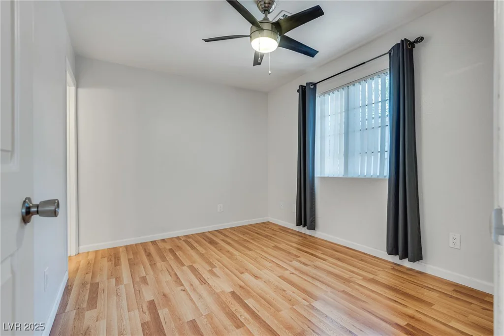2141 Twickenham, Las Vegas, NV 89108