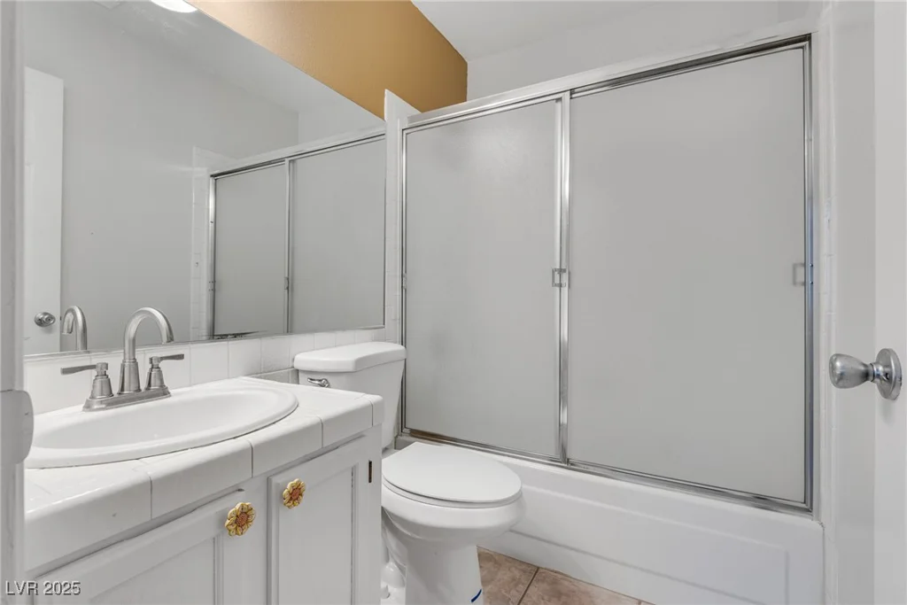 2141 Twickenham, Las Vegas, NV 89108