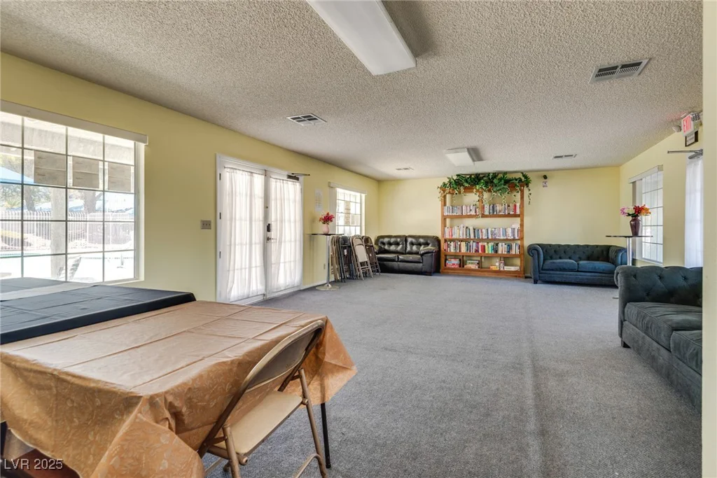 2141 Twickenham, Las Vegas, NV 89108
