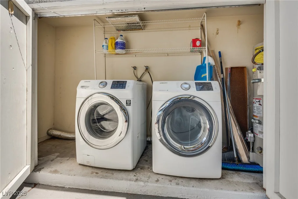 2141 Twickenham, Las Vegas, NV 89108